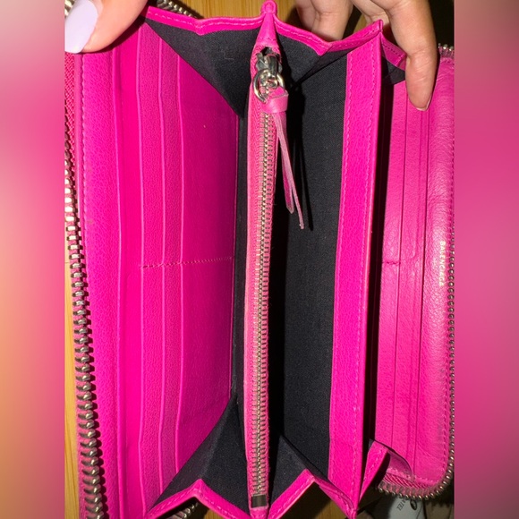 Balenciaga ( Barbie ) Pink Wallet - Zippy - Picture 6 of 7